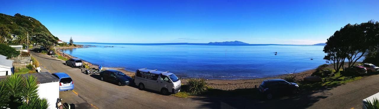 Kapiti Waves Beach Retreat Pukerua Bay Exterior foto